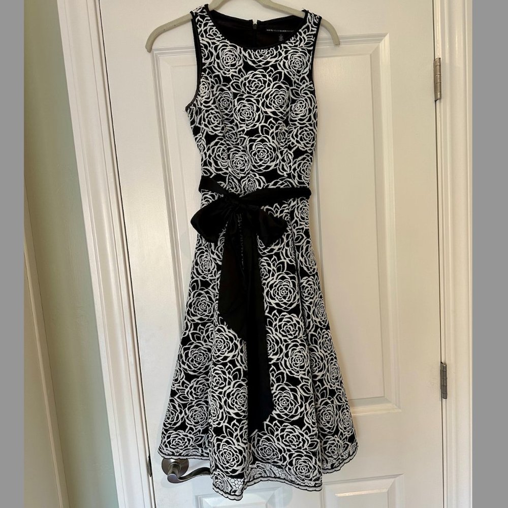 White House Black Market Black Dress with White Lace Detail Size 2